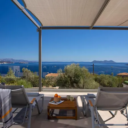 Brand New High-end Solar Villa